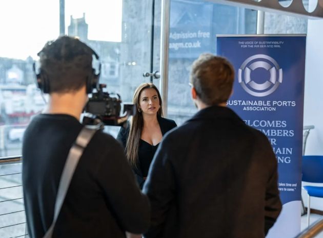Mia Sylvester leads delivery for Ortus Energy projects across the UK.
